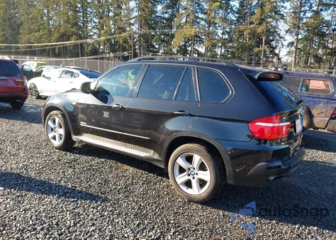 2010 BMW X5 xDrive30I z USA, uszkodzony, nr VIN 5UXFE4C53AL381092